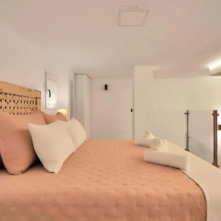 Moderno Loft En El Corazon Historico De - Casa Pepita 17 Естепона