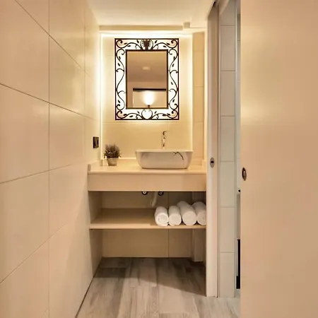 Moderno Loft En El Corazon Historico De - Casa Pepita 17 * Естепона