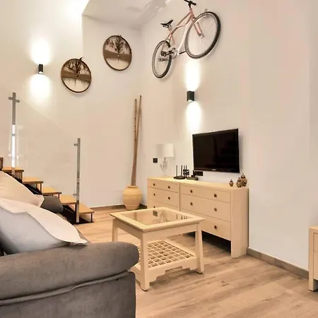 Moderno Loft En El Corazon Historico De - Casa Pepita 17 * Естепона